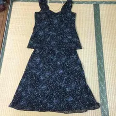 値下げしました！アンタイトル ツーピース  サイズ2 紺色