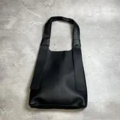 CLANE クラネ　フェイクレザー　ハンドバッグ　スクエア　ブラック