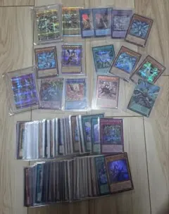 遊戯王　カードまとめ売り　20年前くらい？　市場価値不明 遊戯王 カードまとめ売り 20年前くらい？ 市場価値不明 - メルカリ
