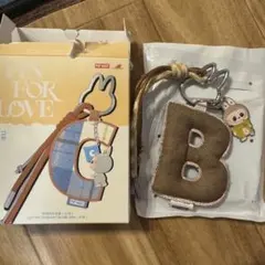 POP MART PIN FOR LOVE ラブブ イニシャルチャームB
