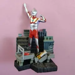 タイムスリップグリコ ウルトラマン ヒーロー登場