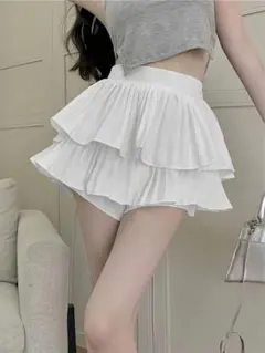 ホワイトミニスカート