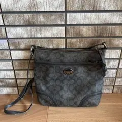 COACH 斜め掛け可　シグネチャー レザー PVC コーチ　ショルダーバッグ