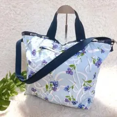 LeSportsac 　レスポートサック　ショルダーバッグ　花柄のサムネイル