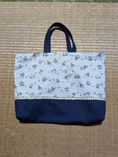 ハンドメイド 　スクールバッグ 　モモンガ柄 ネイビーのサムネイル