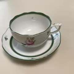 ☆直営店購入☆ヘレンド ウィーンの薔薇 蓋付きカップ 175年バック