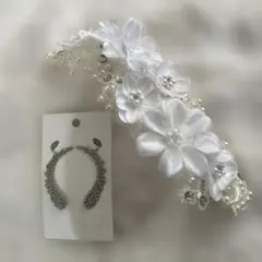 ウェディング ヘッドドレス 花飾り付き　ピアス新品
