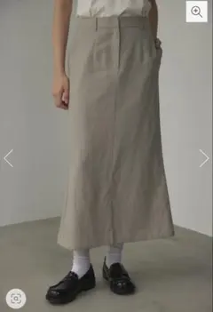 新品未使用center slit flare skirtのサムネイル