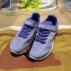 asics キッズシューズ 紫 ベルクロ式　20cm