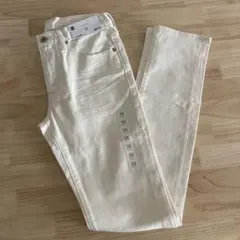 新品　GU ジーユー　スキニージーンズ　ホワイト　28 (71㎝)