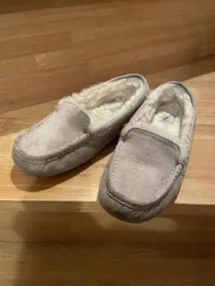 UGG アグ グレー　モカシン ローファー スリッポン 24㎝ 3312