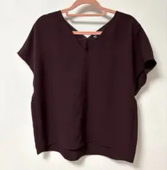 UNIQLOユニクロ ドレープVネックブラウス バーガンディ Mのサムネイル