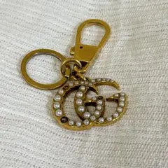 GUCCI グッチ　ダブルGロゴ　キーホルダー　ゴールド