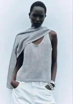 ZARA ☆プレーンメタリックニットトップス