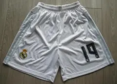 レアルマドリード アディダス ショートパンツ 白 19番　（タグ無し）
