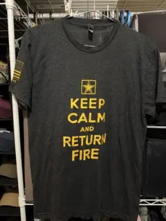 非売品 米軍放出品 アメリカ陸軍 実物 冷静に反撃する Tシャツ Mのサムネイル