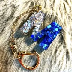 アルファベットキーホルダー M イニシャルキーホルダー チャーム