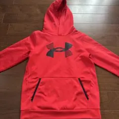 Under Armour 赤 フード付きパーカー