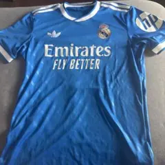 Real Madrid ホームジャージ 青