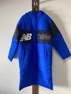 new balanceベンチコート