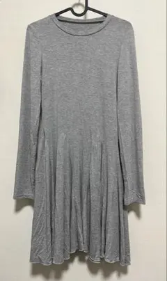 Dazy グレー 膝丈フレアワンピース