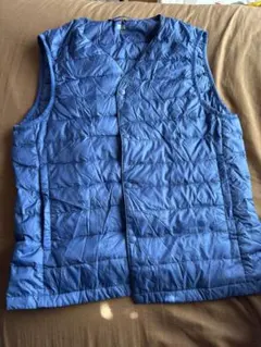 UNIQLO キルティングベスト Sサイズ 青