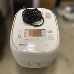 TOSHIBA IH炊飯器 RC-5XN 3合炊きのサムネイル