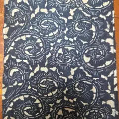 古布　木綿　型染　菊　唐草　一幅　はぎれ　藍染　く9　着物　骨董　リメイク