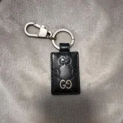 Gucci GGロゴ レザーキーホルダー