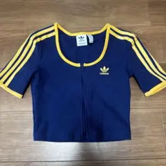 adidas アディダス ショート丈 Vネック クロップポロシャツ 刺繍 人気