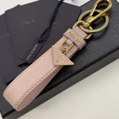 PRADA プラダ キーリング 三角ロゴ トライアングル レザー ピンクのサムネイル
