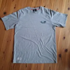 SWITCH-ONのEz Box LOGO Tシャツ
