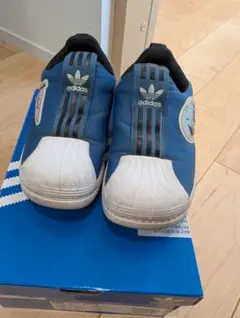 adidas Disneyコラボスニーカー