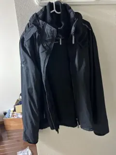 SUPERDRY ブラック ナイロンジャケット フード付き(日本未上陸)