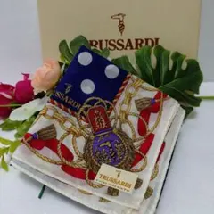 ✨TRUSSARDI✨ハンカチ　ドット柄 / チェーンデザイン / タッセル柄