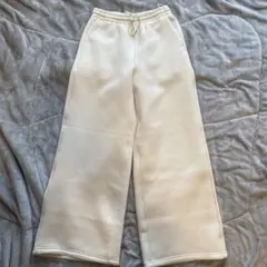 GU ホワイト パフスウェットバギーパンツ M