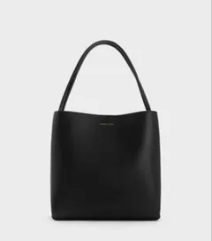 CHARLES & KEITH ブラック Leia レイア トートバッグのサムネイル