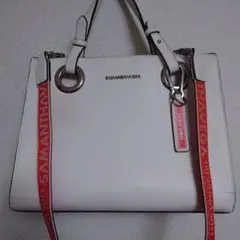 Samantha Thavasa ホワイトハンドバッグ