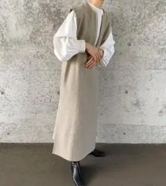 新品　キーネックロングベストワンピースのサムネイル