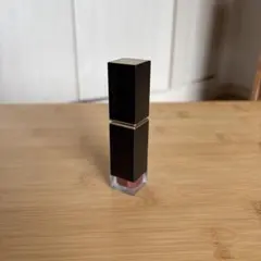 SUQQU コンフォート リップ フルイド フォグ 10（紅飾）