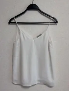 【美品】H&Mホワイト Vネック キャミソールのサムネイル