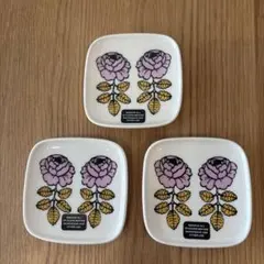 Marimekko Oiva Vihkiruusu プレート 3枚セット　新品のサムネイル