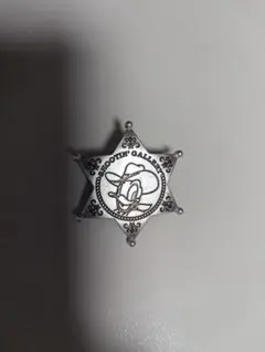 ドナルドダック 星型バッジ SCOOTIN' GALLERY