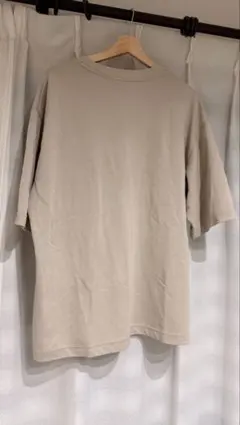 UNIQLO U XL ベージュ Tシャツ