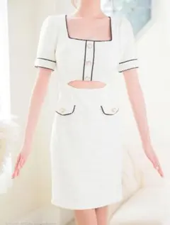 an ツイードミニドレス
