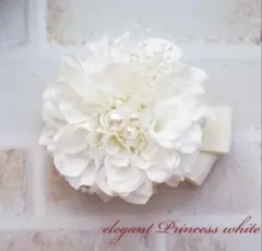 ハンドメイド　ホワイトダリアコサージュ　入学式卒園式