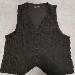 インゲボルグ　ピコフリル付き黒ベスト