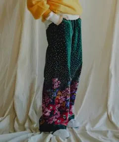 最終値下げになります！Freada 花柄カジュアルパンツ ONE SIZE