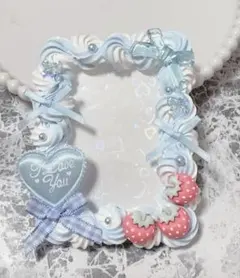 ホイップデコ硬質トレカケースB8水色白ミックス リボンハート いちごTC-308