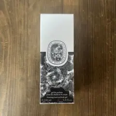 Diptyque Fleur de Peau ハンドソープ ギフトバッグ付き Diptyque Fleur de Peau ハンドソープ ギフトバッグ付き - メルカリ
